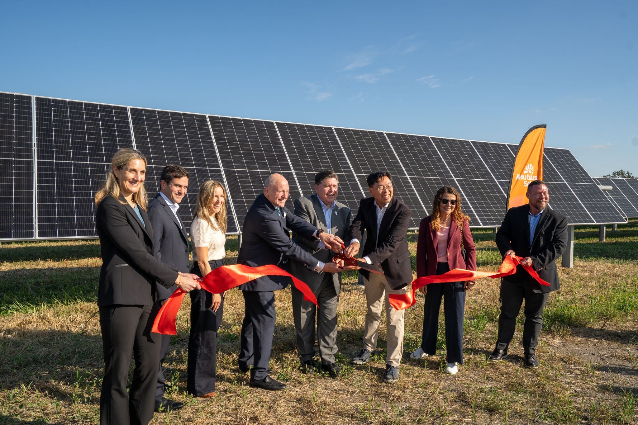 Nautilus Solar, LLC and United Renewable Energy Celebrate the Ribbon Cutting of New Community Solar Farm in Kane County, IL